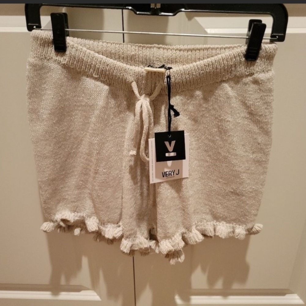 2-Piece Sweater Knit Sleeveless Top And Shorts - Picture 6 of 11